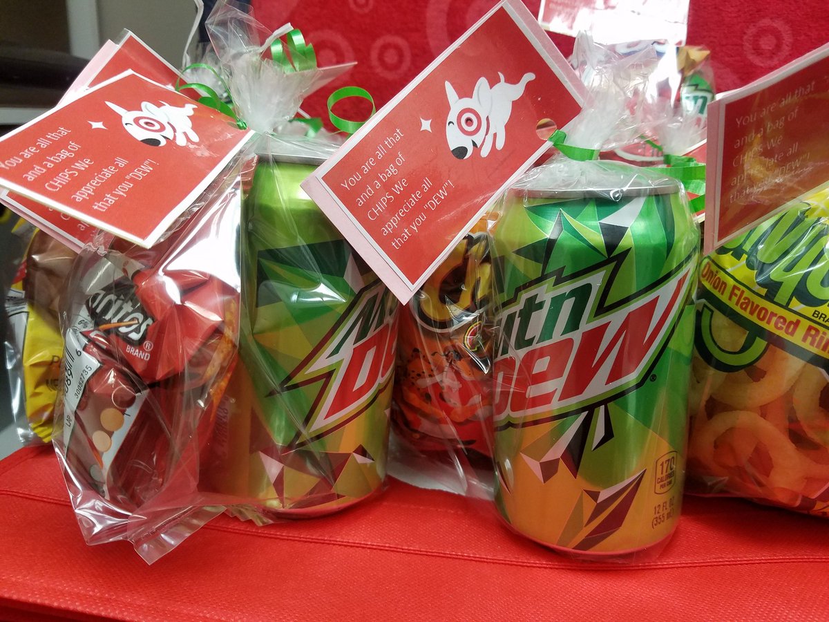 Our Advocates at T2010 are using Circle to reward our guests! They deserve some recognition. W.I.R.E. 
Welcome, Inspire, Reward, Easy! You are that and a bag of chips. We appreciate all that "DEW". <a href="/fav_barista/">Kay 🌶</a> @Lyssmarie_09 @TiffMisk <a href="/maureenreikofsk/">Maureen Grogan-Reikofski</a> <a href="/Target/">Target</a>