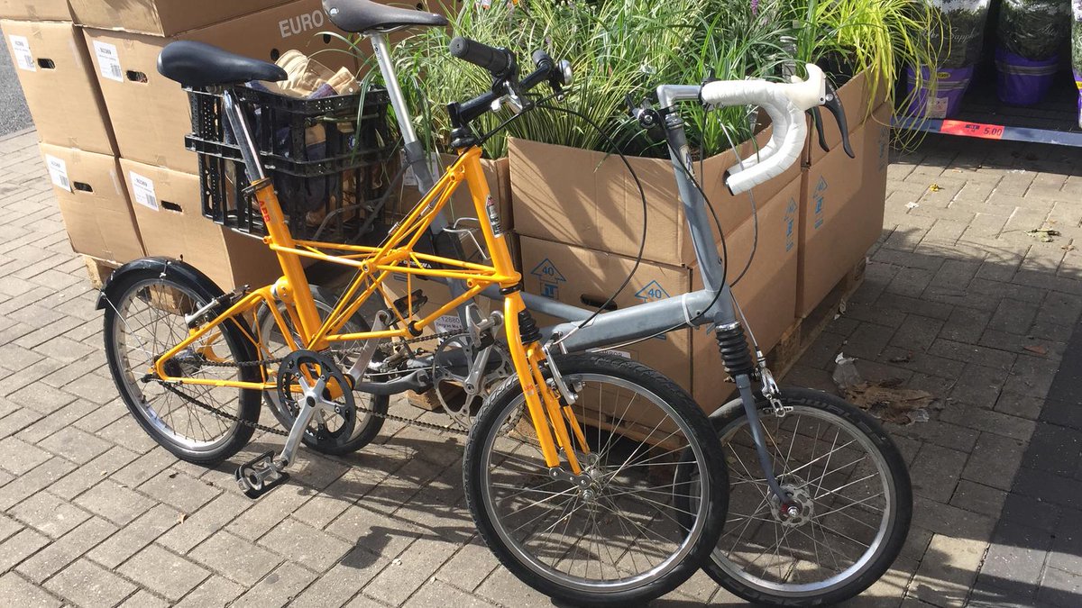 LiamLewis's tweet photo. STOLEN –  Yellow Moulton APB &amp; Grey Moulton Series 1.
Stolen from flat Bethnal Green, Victoria Park. East London

@MoultonBicycles @MoultonBikeClub @moultonbuzz https://t.co/si3LrqwGcU
