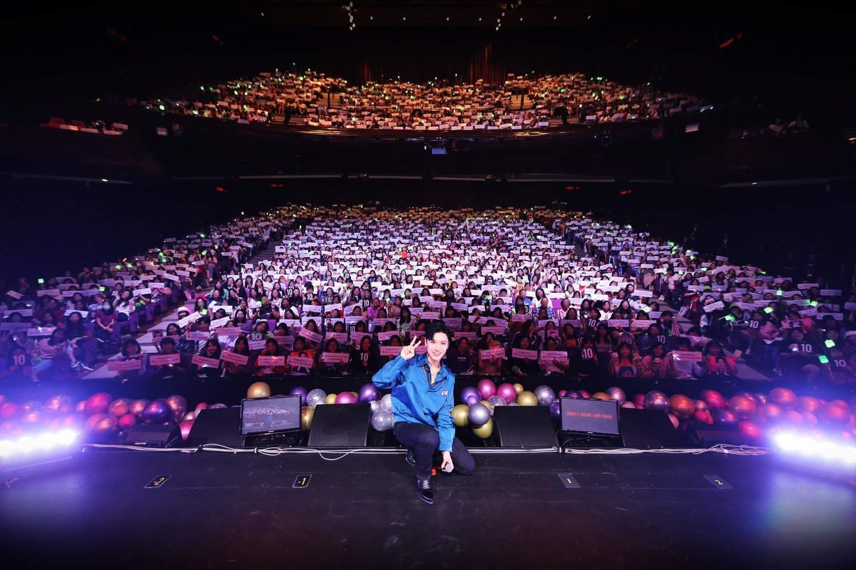 Ten sold out his birthday party in just 30 seconds and a lot of fans asked for SM to change to a bigger venue