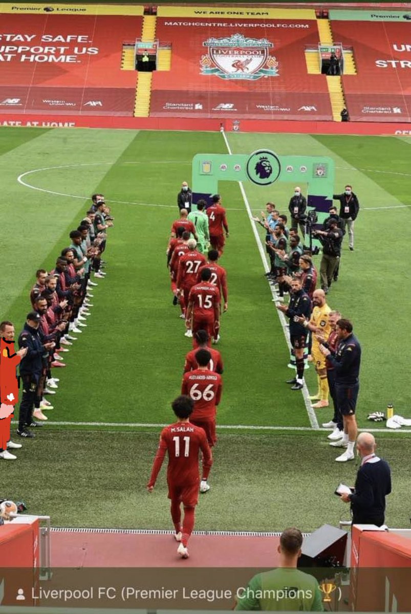 jrpehero's tweet image. John Terry up to his old tricks again earlier today! #bottomleft #champs #guardofhonour #sameoldjohn