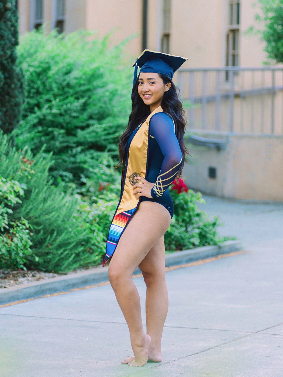 lilreesiee's tweet photo. Since I couldn’t have an in-person ceremony, these pics made my graduation feel official :) UCD grad😋 https://t.co/RcbyQ3IGMM