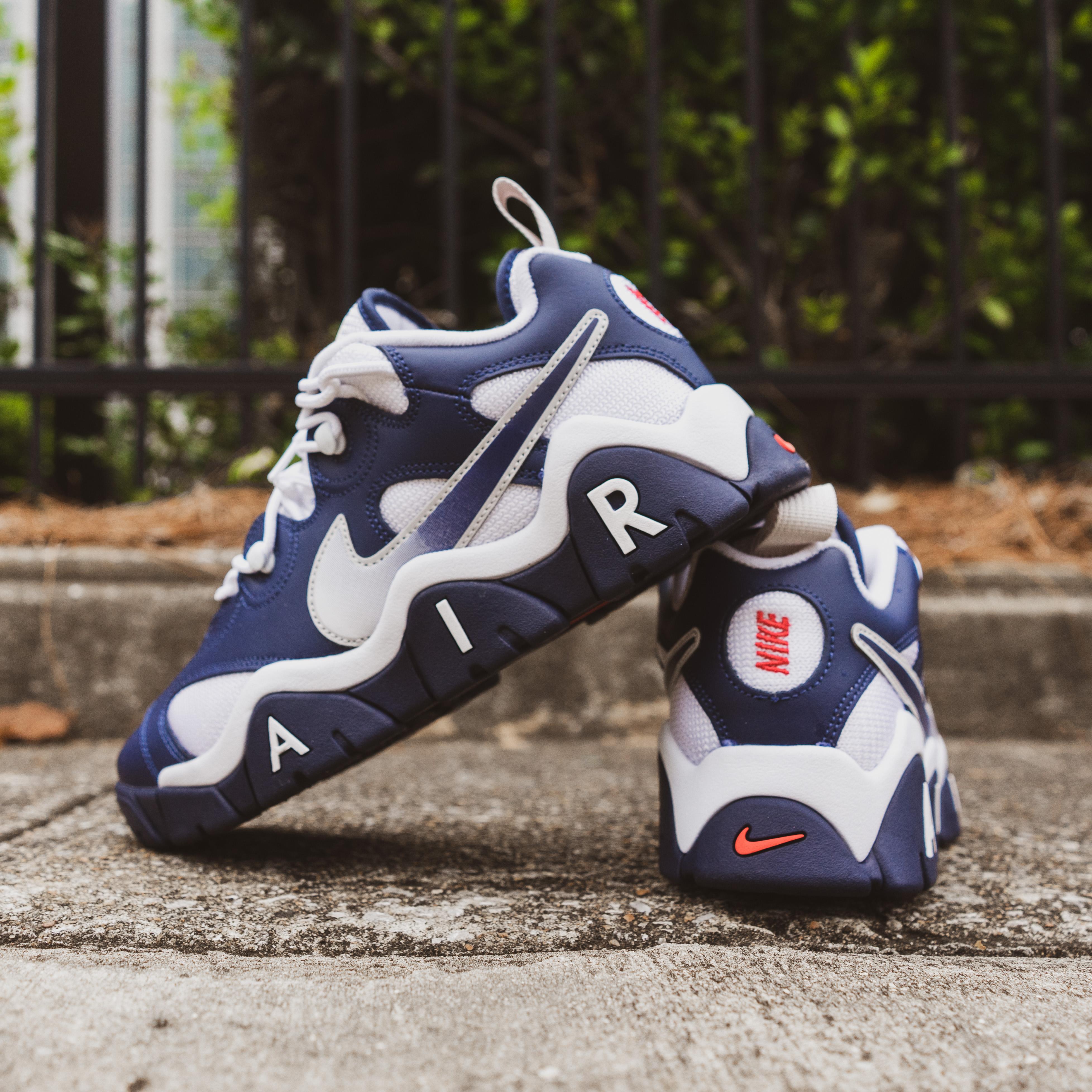 Nike shop air barrage