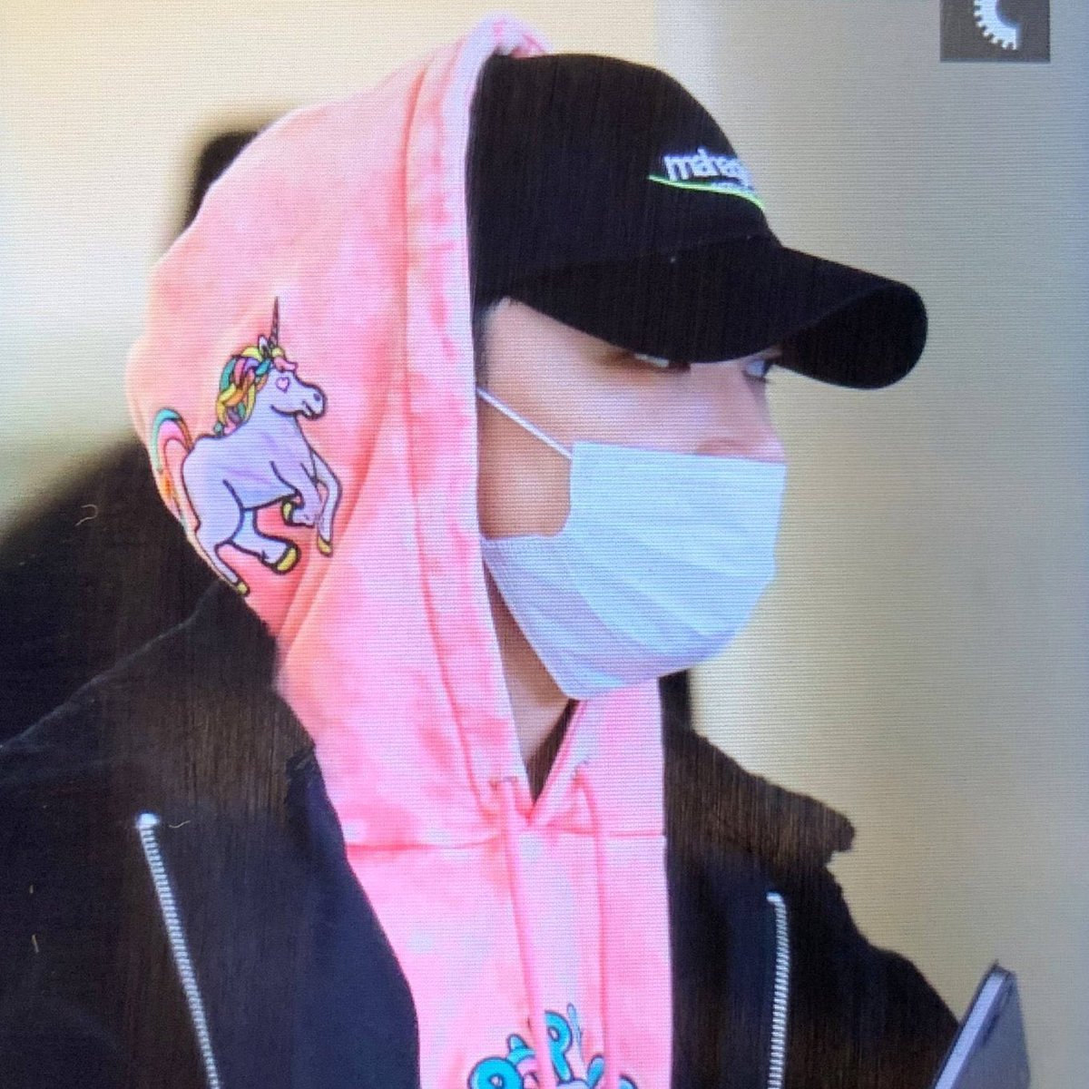 Ten’s RIPNDIP hoodie he wore got sold out on their website (sorry for the cropped pic couldn’t find the original one)