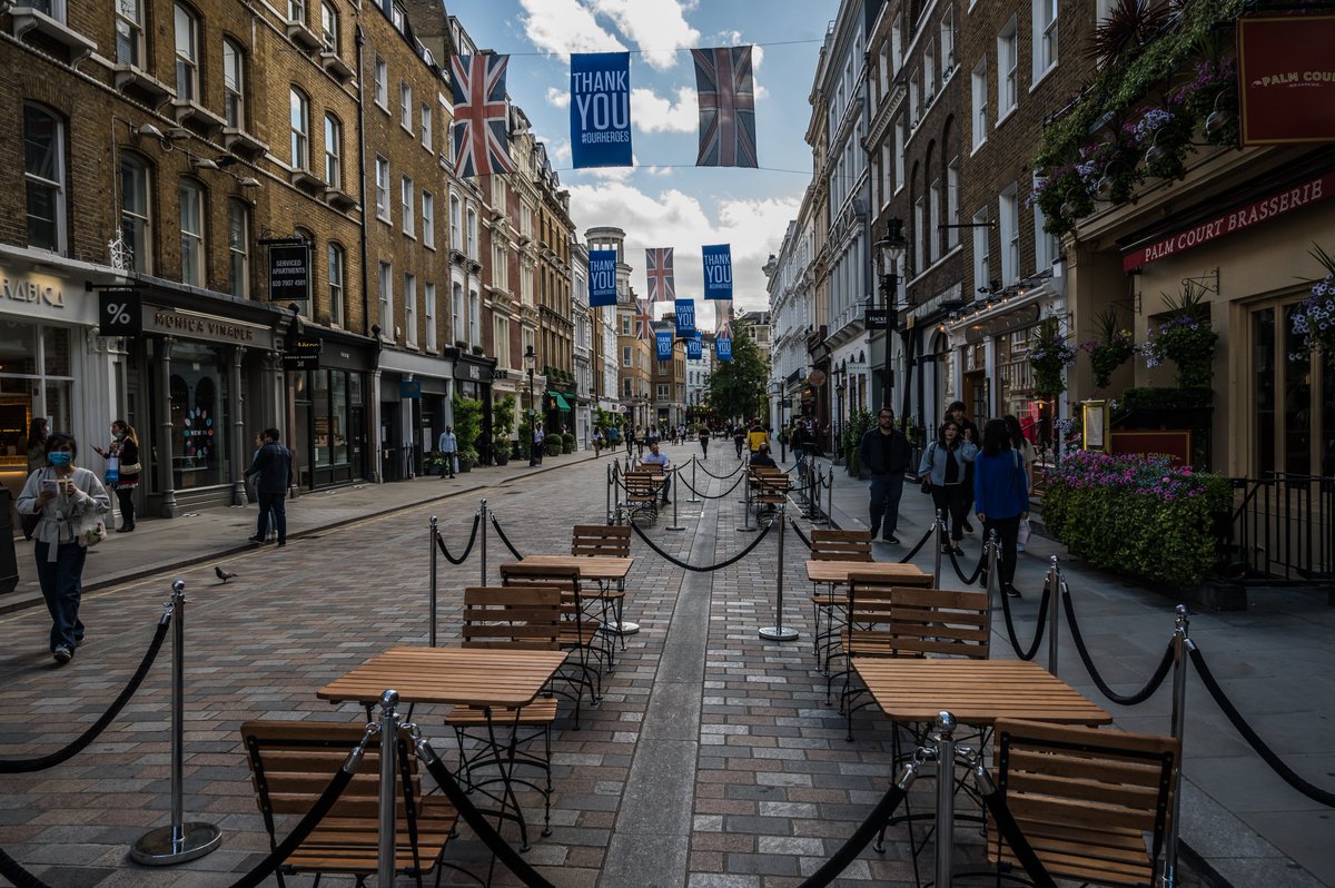 [THREAD]   #photooftheday 5th July 2020: Table Service https://sw1a0aa.pics/2020/07/0...