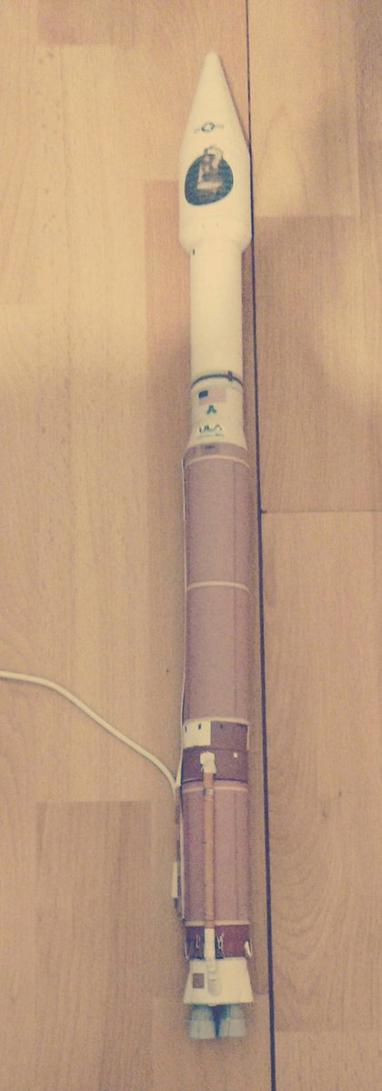 kosmo92mt's tweet photo. Just finished my Atlas V 401 paper model . This Rocket is beautiful. Thanks to @Axm61 for model. And @ulalaunch website for information about #atlasv.#axmpapermodels #ULA #AtlasV #papermodels https://t.co/2IuPaIFP4Q