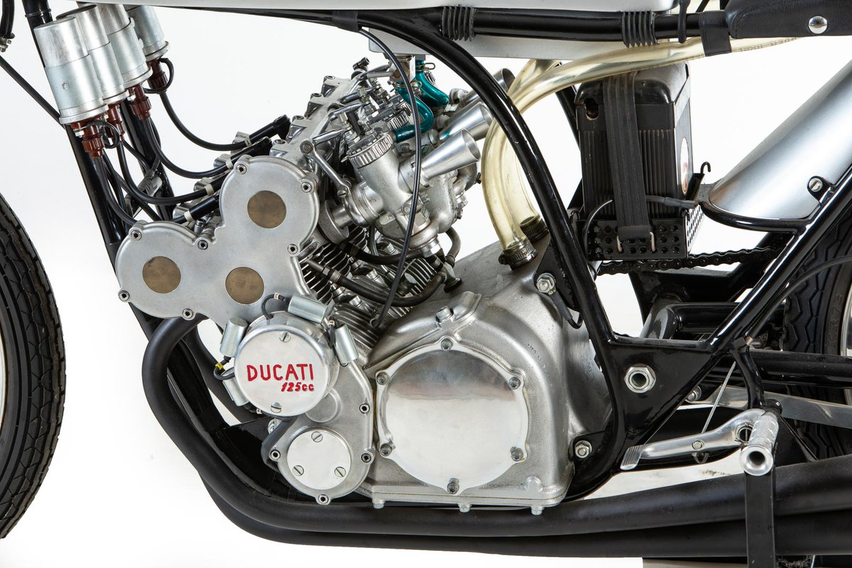 FuelUniverseTV's tweet photo. Sale a subasta una Ducati 125 GP de 1965 || https://t.co/mYa3YAdkkW ||
#Ducati #Bonhams #125GP #Tetracilindrico #Morbidelli #FUelUniverse https://t.co/maXIanZWod