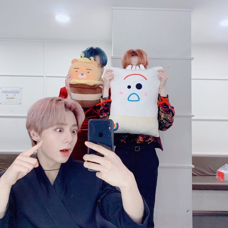 woong_mirror