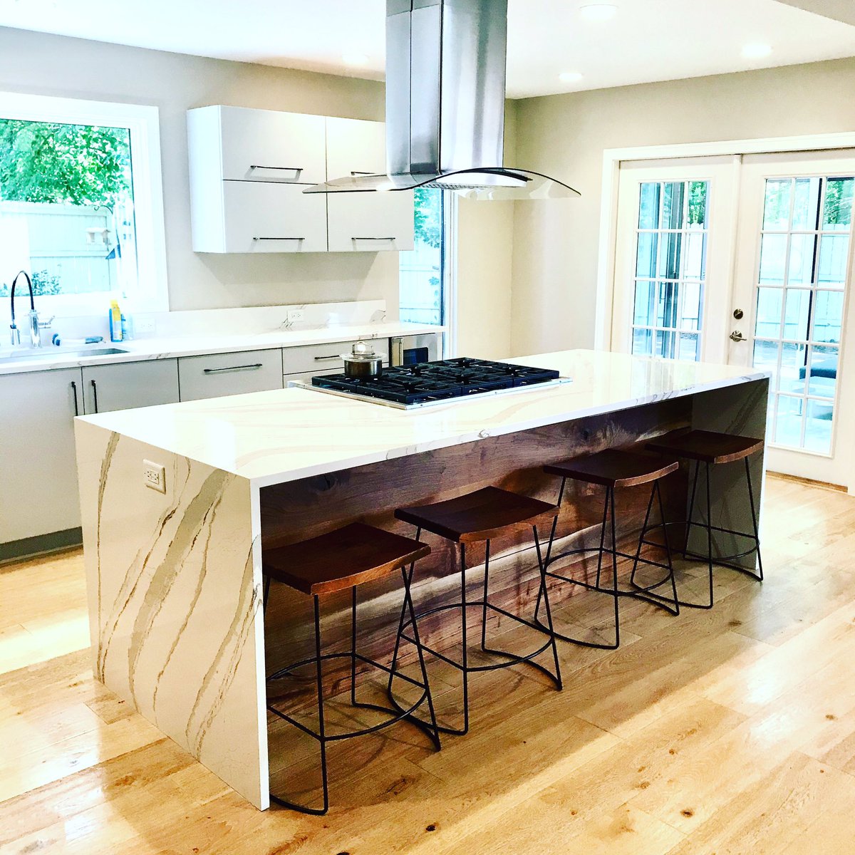 AffordableCle13's tweet photo. Residential or Commercial ✨We are the professionals you trust 👋 #affordablecleaningsolutions #lenawee #annarbor #tecumsehmi #adrianmi #clintonmi #brooklynmi #jacksonmi #salinemi #washtenaw #manchestermi #chelseami #dextermi https://t.co/CUR1qxRDkI #luxurycleaner https://t.co/RUlyeU1s3W