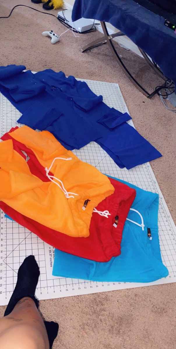 kat 🖤 tweet media