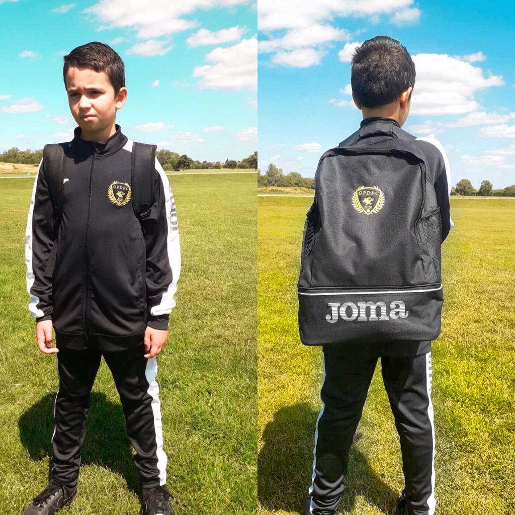 Gold Panther Dagenham FC tweet media