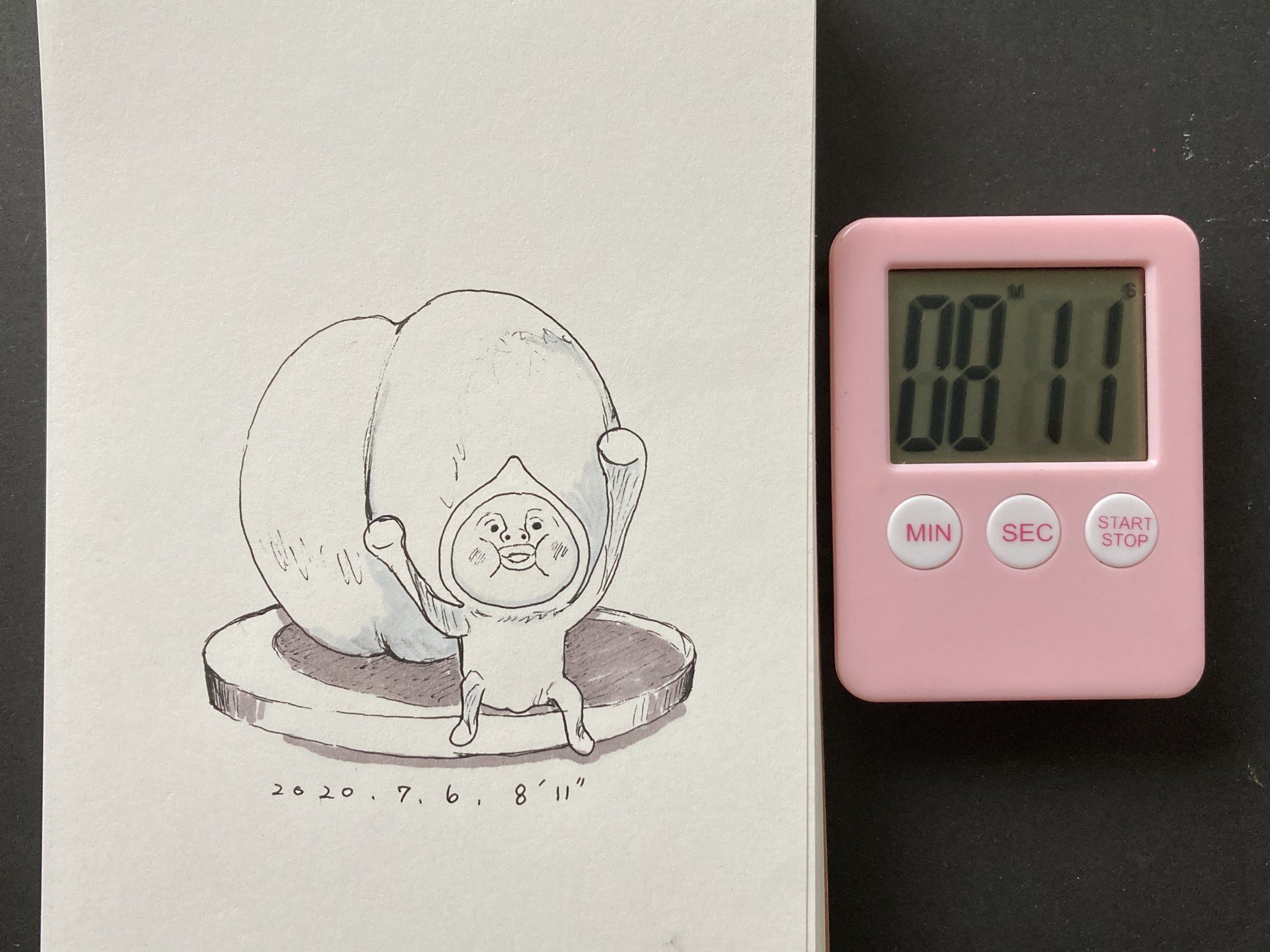 Caori N おはよう絵筋トレ部 今週も楽しく描くよ 本日のお題は桃とカクレモモジリ こびとづかん懐かしいね 一発描き 下描きなし 絵筋トレ部 ビーラボ イラスト アナログイラスト ペン画 桃 こびとづかん カクレモモジリ T Co