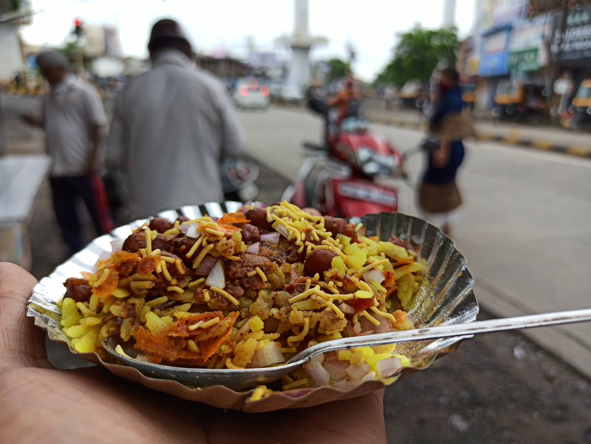 niraj_fulzele's tweet photo. Tari poha ❤️ #NagpuriNasta
#Indora
#Wellhygienic And #clean

@NagpurianMeme @nagpursclub @litmemesngp https://t.co/CUSOciAgvr