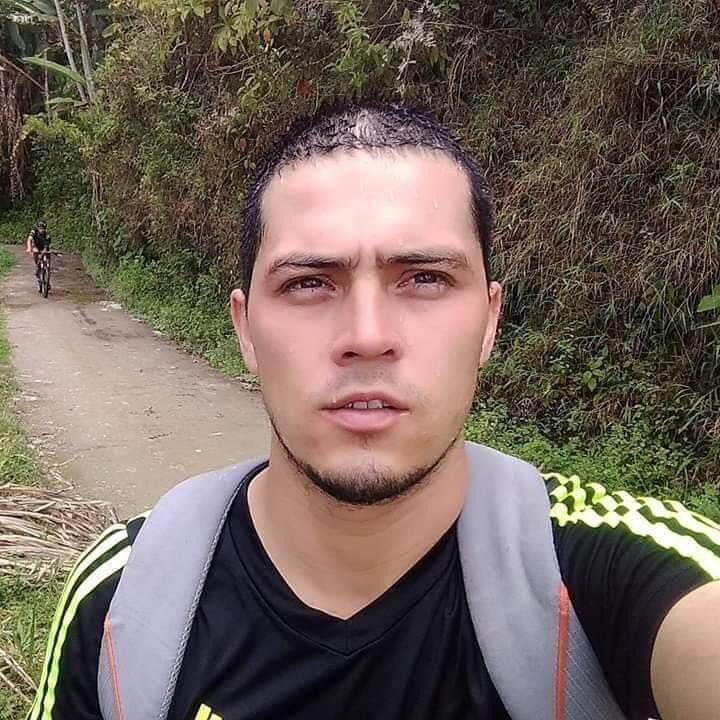pereiraenvivo's tweet photo. #PereiraEnVivo #Judicial #Armemia SU MUJER LO MATÓ A PUÑAL EN ARMENIA
Un hombre de 29 años de edad identificado como Brahian Augusto Gonzales Toro, fue asesinado a puñal, al parecer, por su compañera sentimental identificada como Luisa Fernanda Lopez Gutierrez de 24 años de edad https://t.co/j2u40hIzUW
