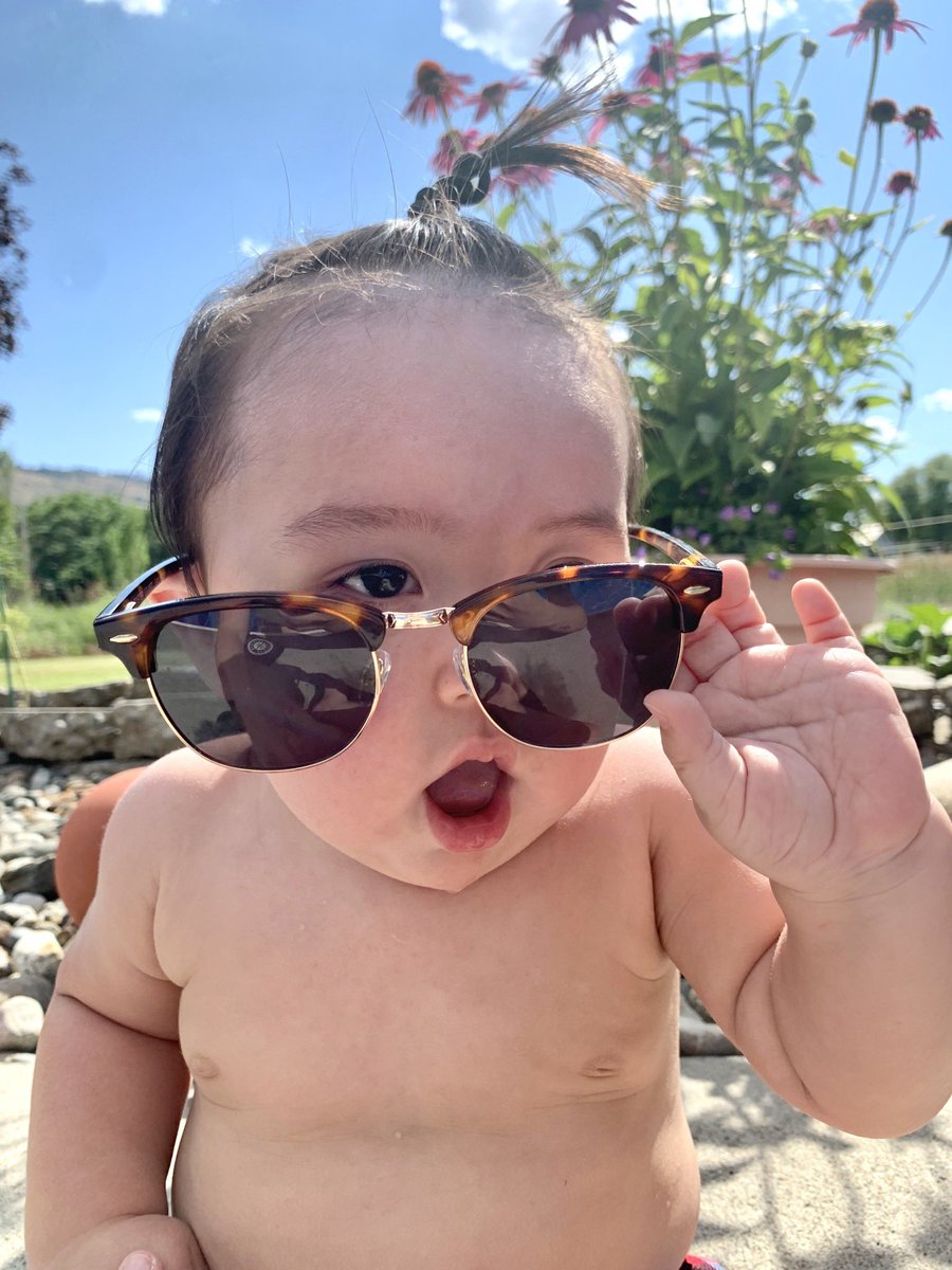 c_townsend3's tweet photo. My little lady killa https://t.co/Zaj3jA28Ij