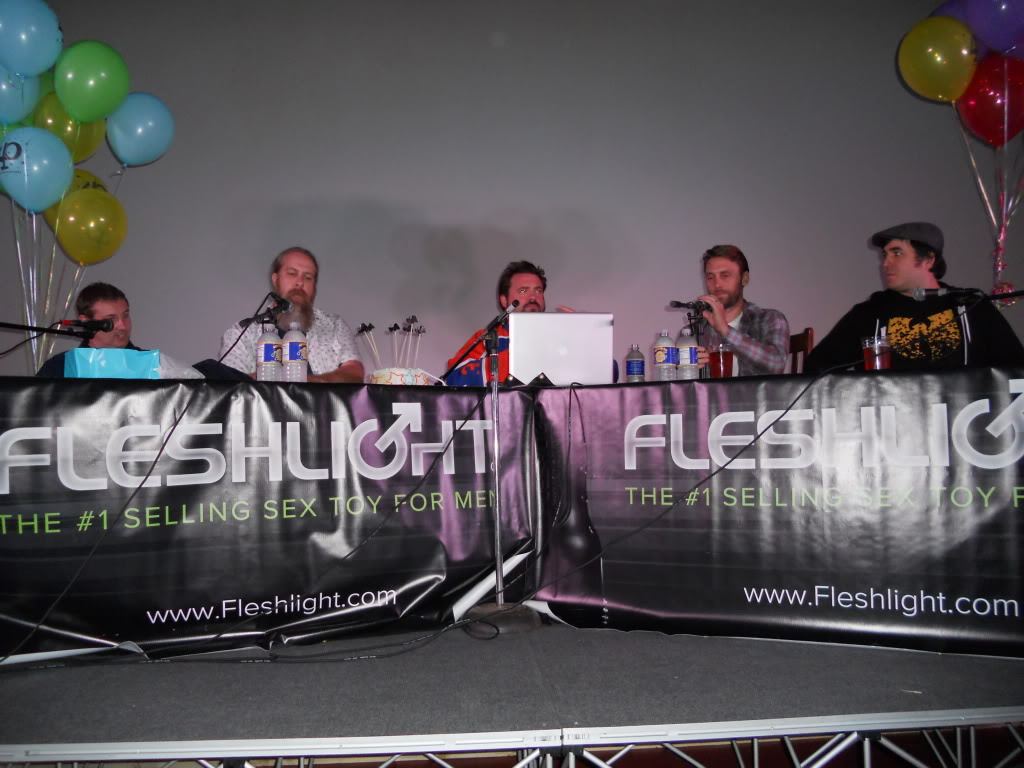 000_three's tweet image. old skool #TESD #SMODCast...