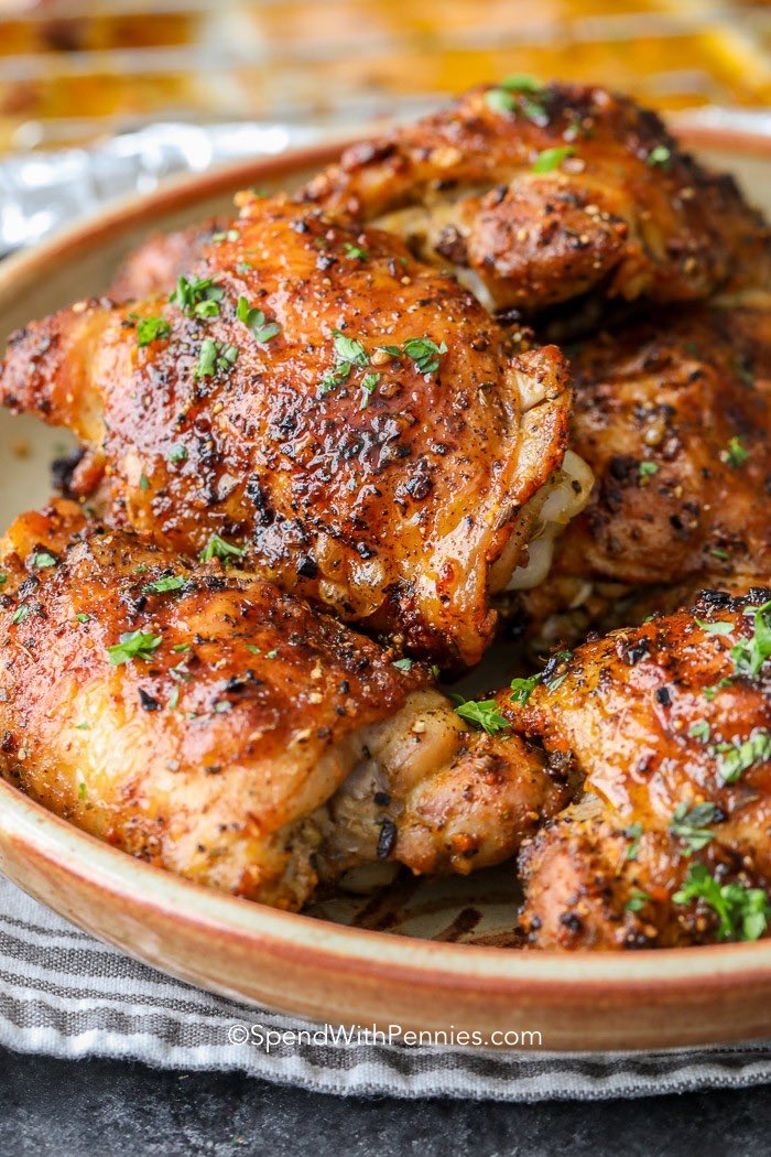 WickedWellYes's tweet photo. Which style of chicken do you prefer? Fried chicken, smothered chicken, jerk chicken, or baked chicken? https://t.co/01sQHGewJi