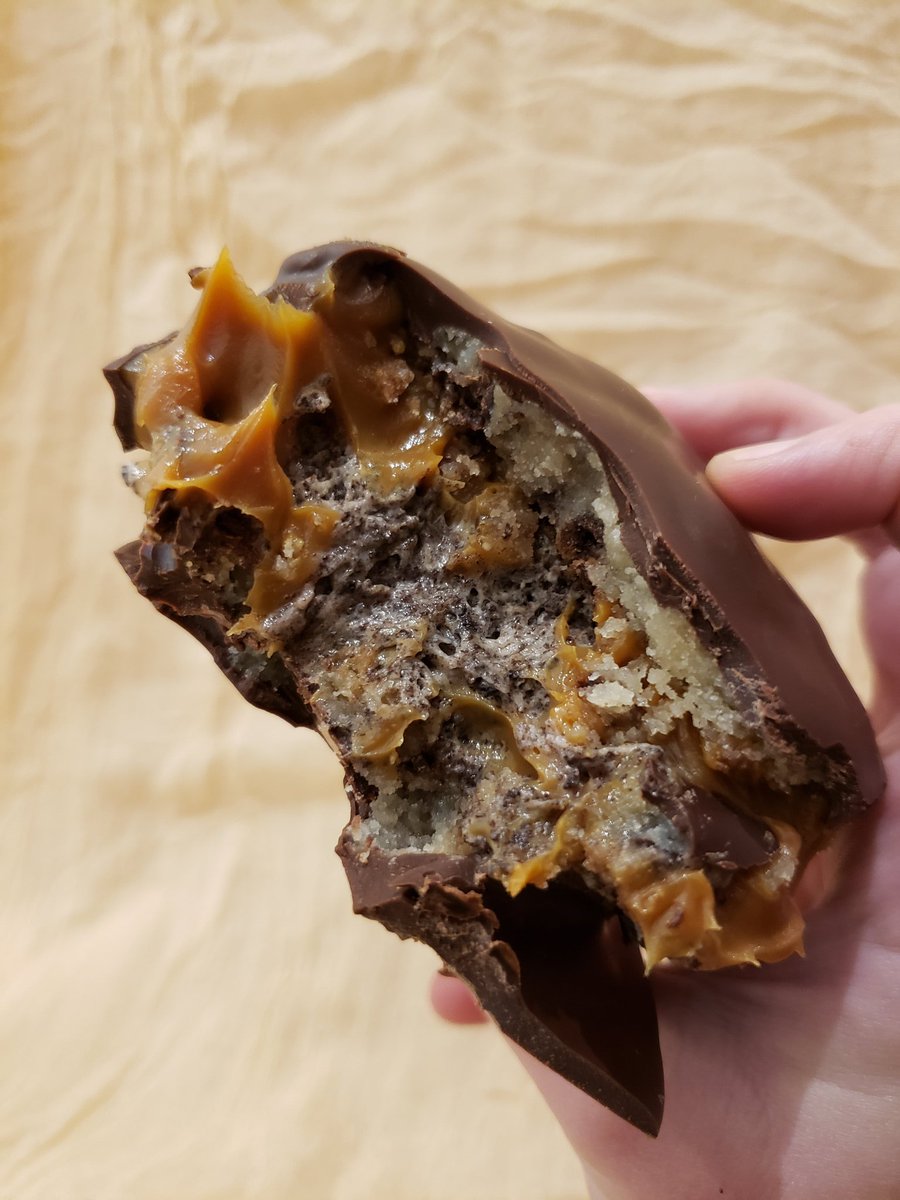 soymelicious's tweet photo. la gente: el capitán del espacio es el mejor alfajor

melicious: https://t.co/6eSAhGTG67