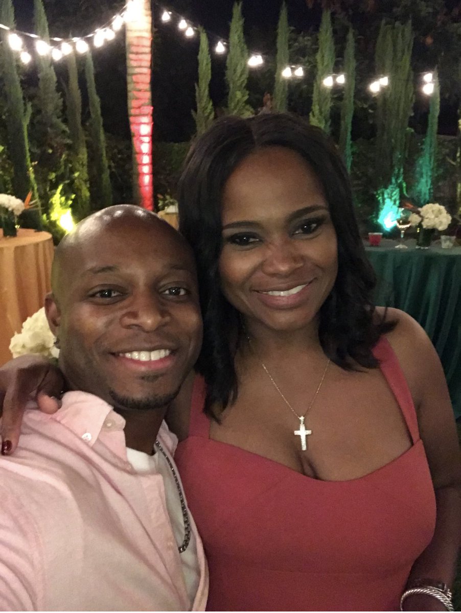Dr_Heavenly's tweet photo. Me and little daddy @DrRobDrummond #married2medla  #TeamDaddy #married2med https://t.co/vFHDsOVBhx