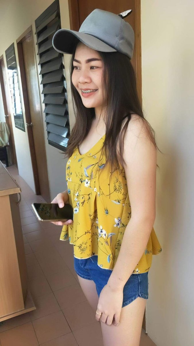 khim_mim's tweet photo. เมื่อคืนขิมโดนผั���พี่สาวเย็ดหี ควยใหญ่มาก ขิมร้องลั่นห้องเลย เสียวมาก ดีนะไม่มีใครอยู่บ้าน ขิมชอบท่าหมามากๆ ลีลาผัวพี่สาวก็เด็ด เสียวๆ🥰 https://t.co/sz3LlujQOM