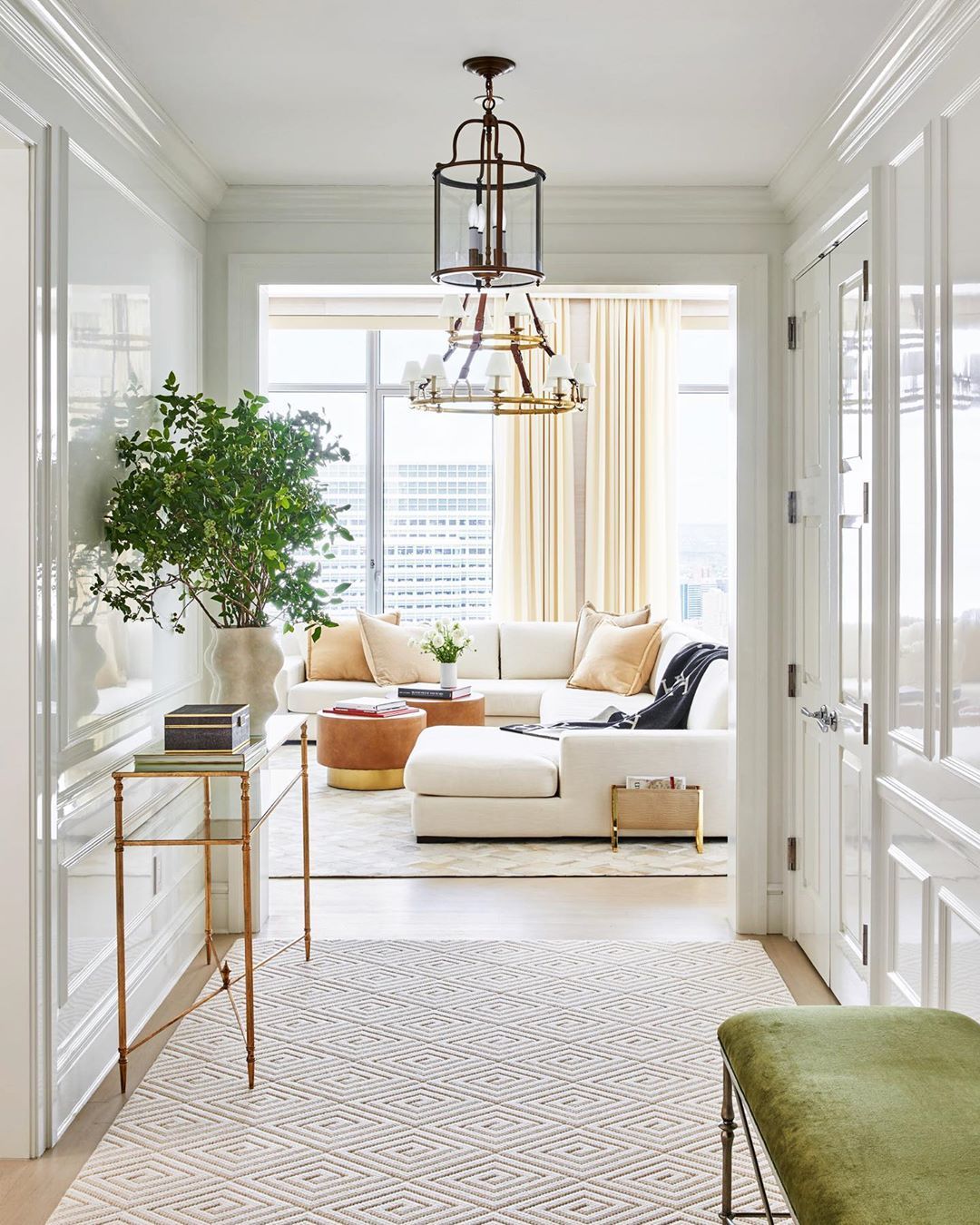 Benjamin moore moonshine outlet