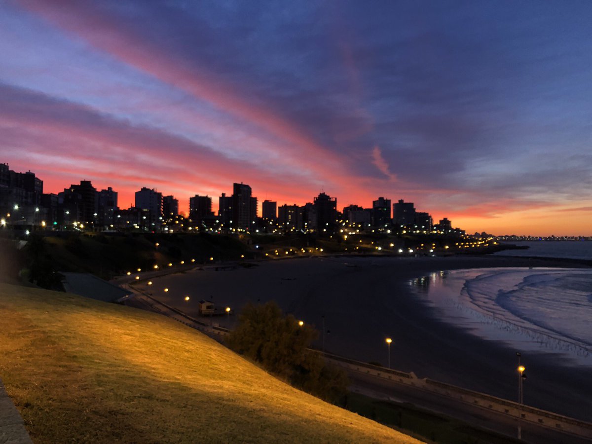 mariamdqsup's tweet photo. @httpspamee #MardelPlata #Sunset #Atardecer #FinDeTarde https://t.co/cFlYzH8EvP