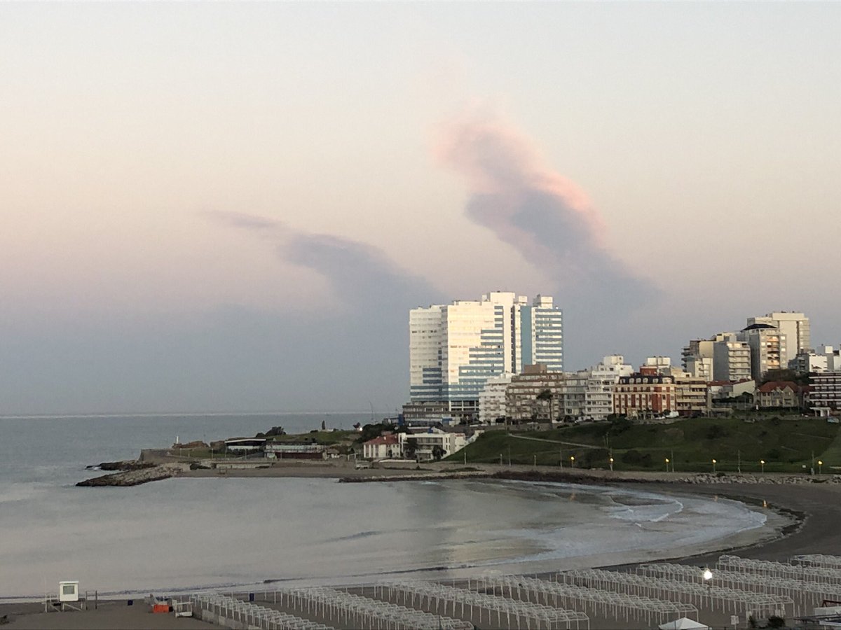 mariamdqsup's tweet photo. @httpspamee #MardelPlata #Atardecer #FinDeTarde https://t.co/MMYBQ2HNEN