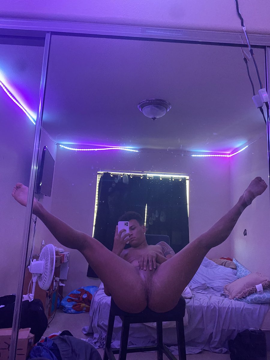 bigbootyyjay's tweet photo. What position do you like me in the most? 👀👀👀👀 https://t.co/tWUThR7AeI