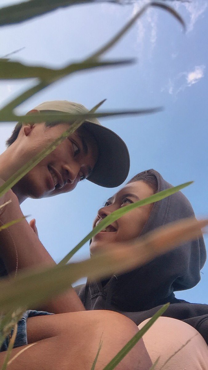 Ma husband look so stiffer 🤣🤣🤣