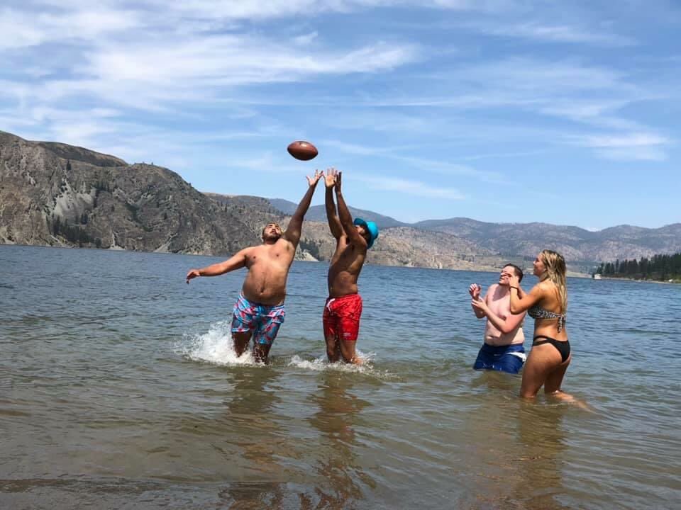 KidHarris81's tweet photo. Another sensational weekend w/ the gang 😤😤😤 https://t.co/S7ybeWDDhL