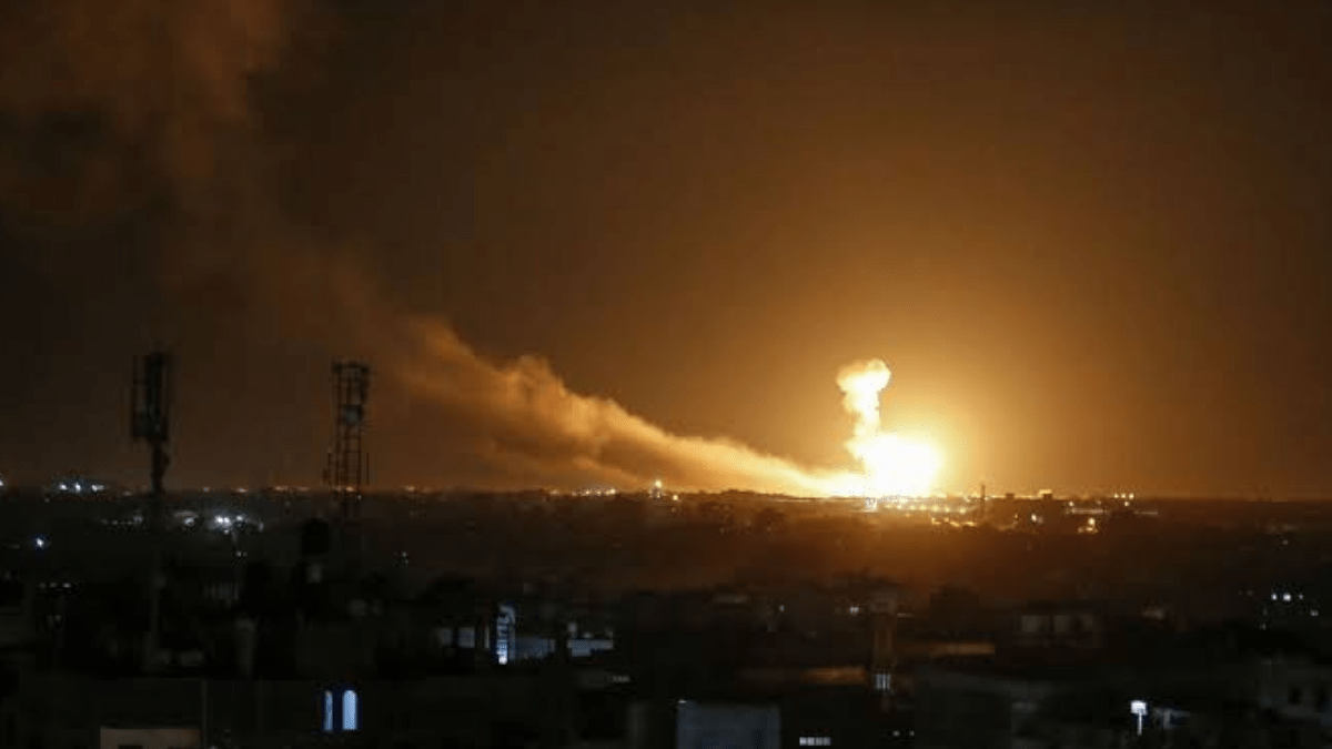 Иран удары по сирии. Иран удары по сирии. Багдад ночь 2003. Ракеты над городом. Иран удары по сирии.