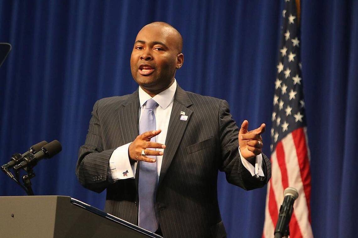 Protect Kamala Harris ✊ tweet media