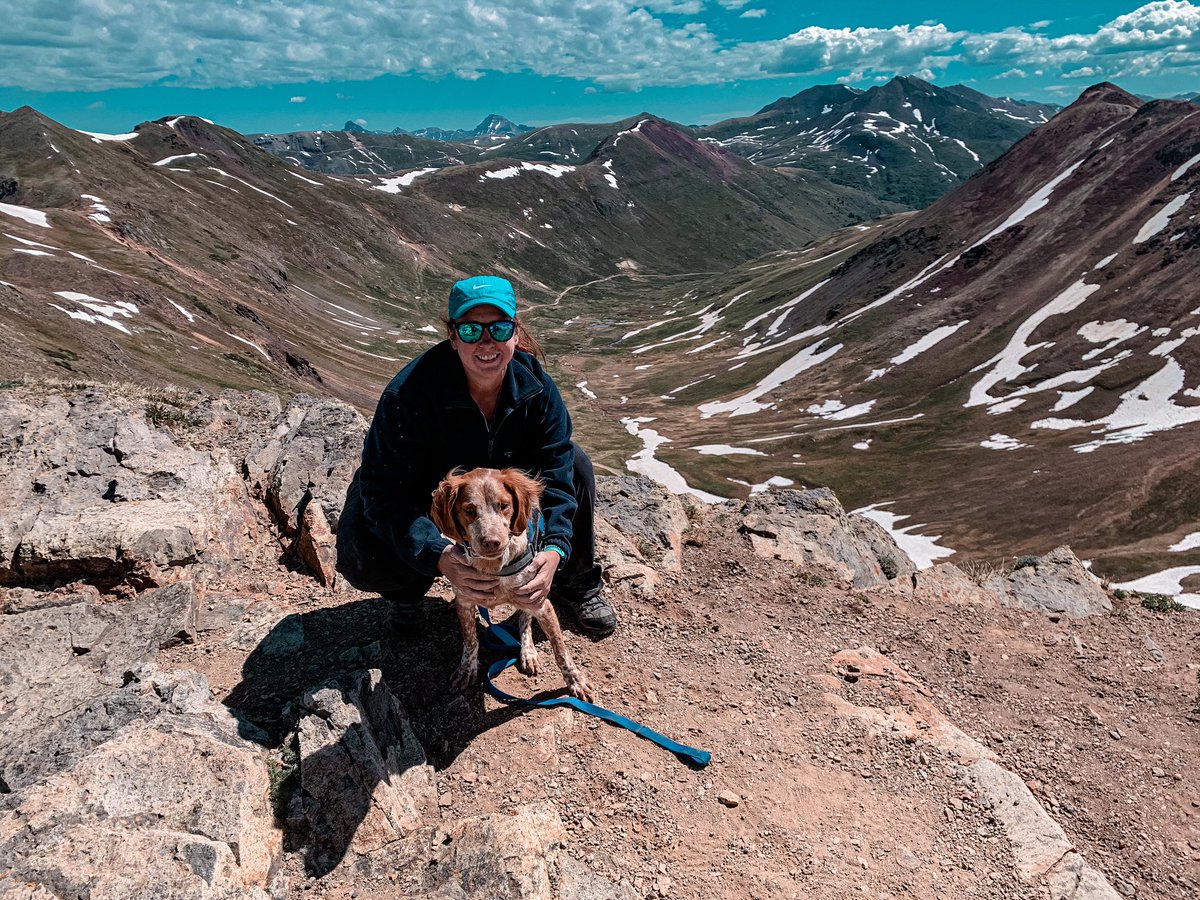 katrinaruns's tweet photo. Happy 🇺🇸 4th weekend! My favorite summer activity is getting above tree line. And bringing my @Knockaround polarized shades with me 😉
Get 20% off with “BibRaveKnocks5” @BibRave #summerknocksbr #bibchat https://t.co/kFoaHLUiF8
