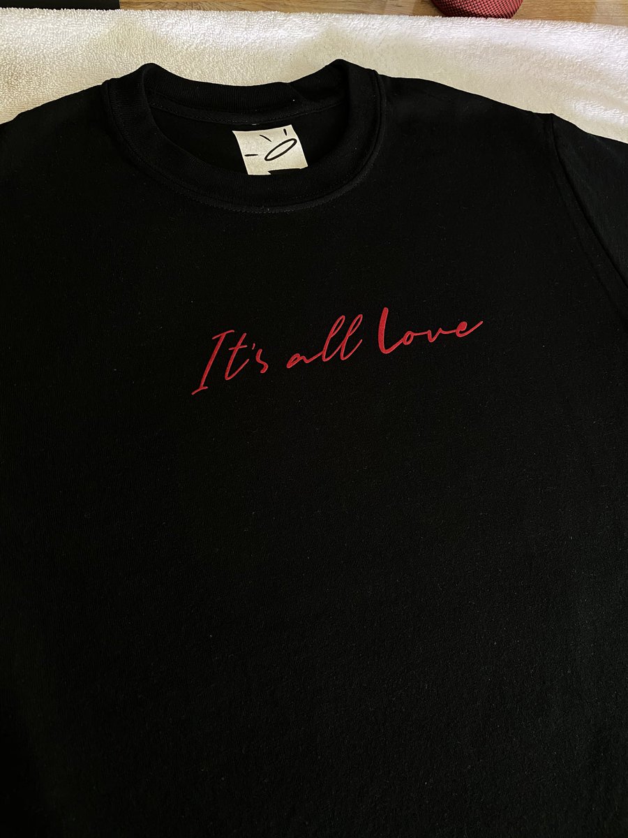 StHussle's tweet photo. Did a trial run on shirts to close friends and family and honestly y’all gave me the confidence i needed 🙏🏾🙏🏾🙏🏾😇😇😇
3 new colors will be dropping this week FOR EVERYONE ! #ItsAllLove #StHussle https://t.co/LFd1czAzmX