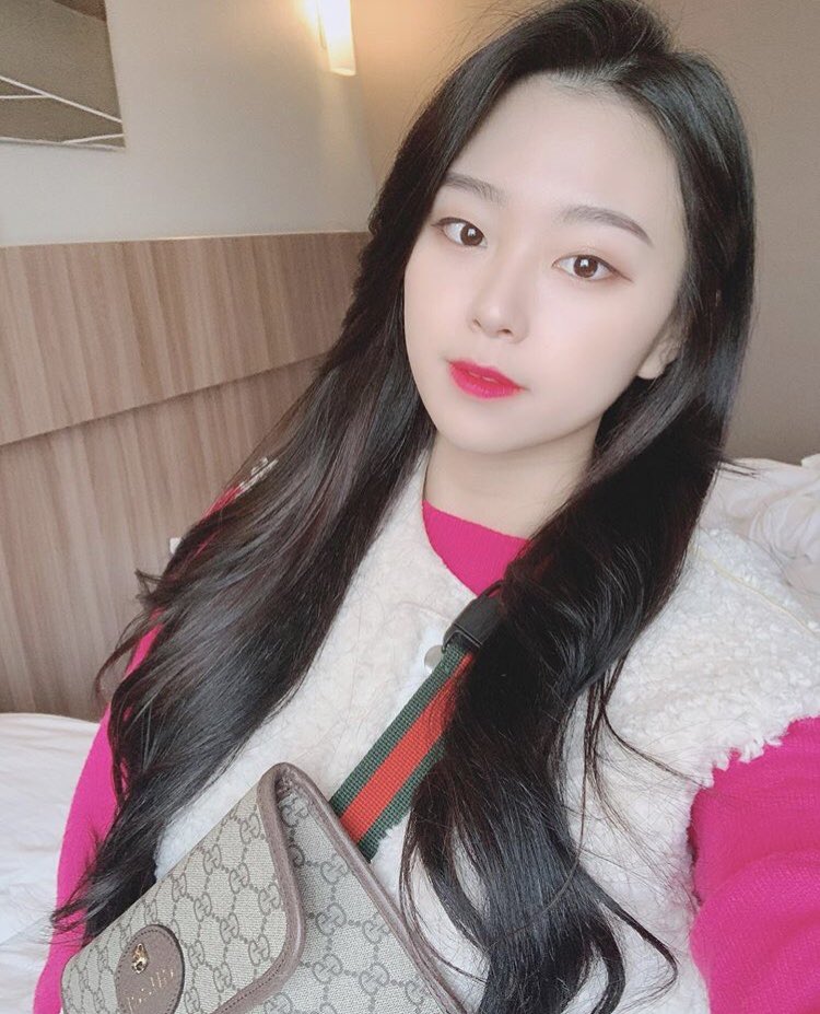 nugupromoter's tweet photo. 📸

GROUP: #PINKBLING #핑크블링
MEMBER: #YUNI #유니 https://t.co/EooOL3s4oo