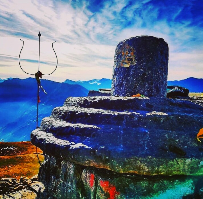 Chandan26695496's tweet photo. #सावन माह के प्रथम सोमवार की सभी शिव भक्तों को हार्दिक बधाई एवं शुभकामनाएं।
  #हर_हर_महादेव 
  #ॐ_नमः_शिवाय https://t.co/oKaUEJ99fc