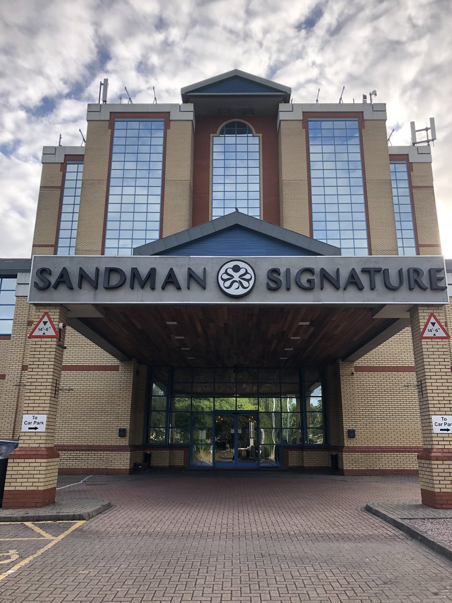 jpaxfway's tweet photo. Even though a little different it’s great to be open again ready to welcome back our guests #pureclean @SandmanSigUK https://t.co/ToSkrJy6W7