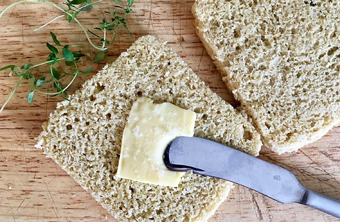 MKilianPalmer's tweet photo. Itโs Soft White Keto Bread Slices today on Fats of Life, now with VIDEO! https://t.co/ANJF4iBLJz #ketorecipes #fatsoflife #recipeoftheday #ketobread #90secondbread #lowcarbbread https://t.co/eZY8whBWUX