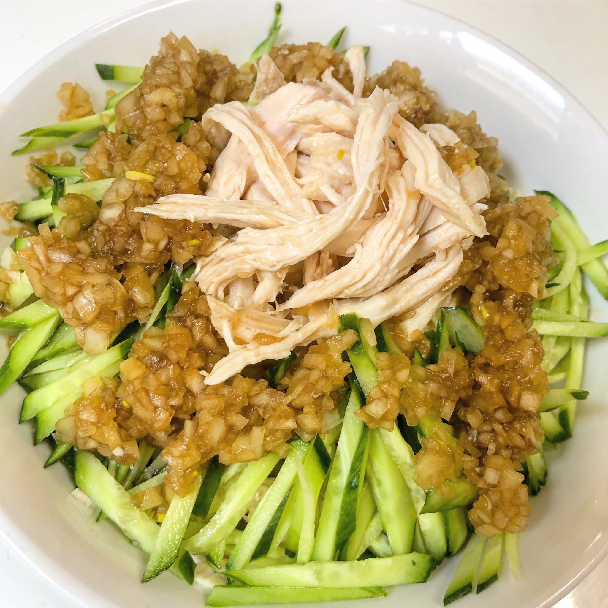 オレがレオ 棒々鶏作ったぜ ゴマだれの材料ないから玉ねぎポン酢ソースにしたけど美味シャスだった でも絶対ゴマだれのがいいけどね 美味シャス T Co Fetdtz1tru Twitter