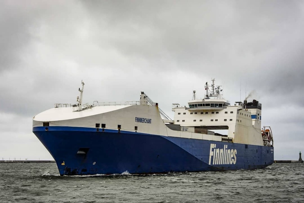 shipspotting_pl's tweet photo. FINNMERCHANT in @portgdyniaofficial
#shipspotting #PortGdynia #finnlines #rorovessel #shipphotography #atsea #instaship #marinephotography #ships_best_photos #boats_super_pics #shipspotter #instaship #wPorcie #wGdyni #ilovegdynia #shipsnseas #lifeatsea #… https://t.co/457zVQxlYl https://t.co/ryfOizntTC
