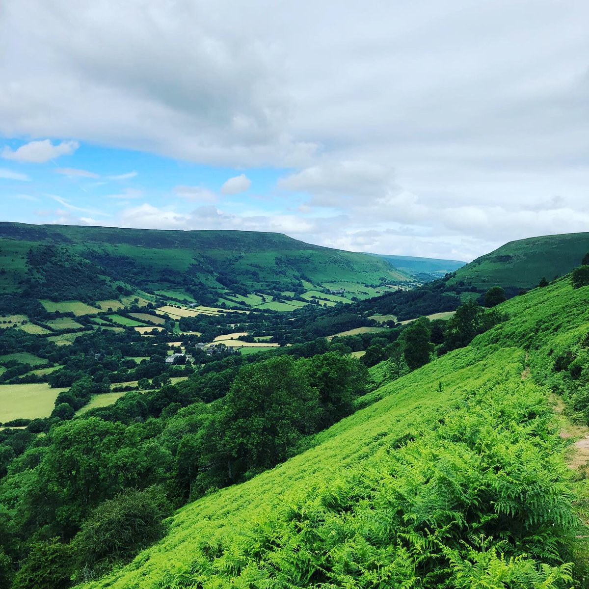Bannau Brycheiniog (Brecon Beacons) National Park (@bannaub) on Twitter photo UPDATE 06.07.2020
Following the First Minster of Wales’ announcement on Friday lifting travel restrictions in Wales we have lifted the remaining access area and rights of way closures in the Brecon Beacons National Park.
bit.ly/2ZKoimJ
#bekind
#knowbeforeyougo UPDATE 06.07.2020
Following the First Minster of Wales’ announcement on Friday lifting travel restrictions in Wales we have lifted the remaining access area and rights of way closures in the Brecon Beacons National Park.
bit.ly/2ZKoimJ
#bekind
#knowbeforeyougo