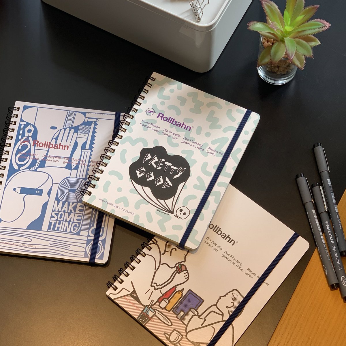 デルフォニックス大阪 10組のアーティストとコラボした限定ロルバーンが再入荷しております 何かとっておきのことを書き留めたくなるような 楽しいデザインばかりです お気に入りの1冊を見つけて 素敵な時間をお過ごし下さい Mizutamaさんの