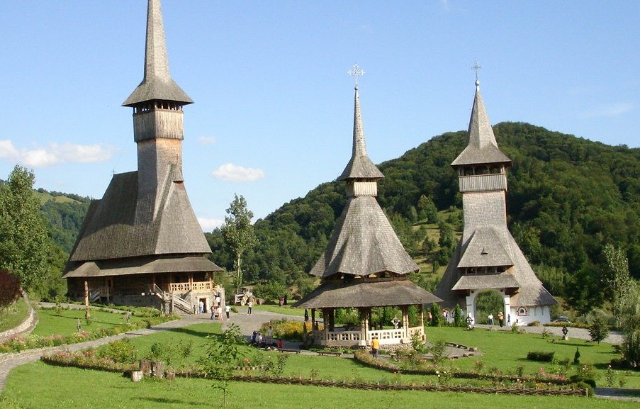 tour_romania's tweet photo. #BarsanaMonastery
The Monastery “Synaxis of the 12 Holy Apostles" in Barsana is located near Sighetul Marmatiei.
Contact us!!!
https://t.co/1Tew8s8Eqf
office@turderomania.ro
+(4)0739003650
#TourofRomania
#romania #travel #travelphotography #nature #bucharest #ig_romania https://t.co/qSdjgJqlWq