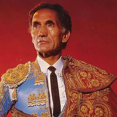 ABPFr's tweet photo. Hier nous a quitté Mario Coelho, des suites de ce maudit virus. Il fut un grandiose banderillero puis matador portugais. Il avait 84 ans. Nos condoléances à sa famille et en particulier à son fils également matador de toros du même nom https://t.co/a4emcupCbT