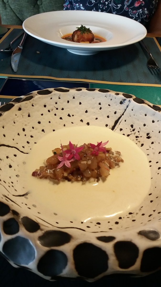 comebebeama69's tweet photo. Almuerzo en YUBA probando los platos de #CocinaRetorno del gran #Chef Mario Rosado y equipazo #Malaga #CocinaHonesta #MenuDegustacion #Maridaje #Servicio10 #Entreamigos #Vinos 1/4 https://t.co/qt0MAfTKYi