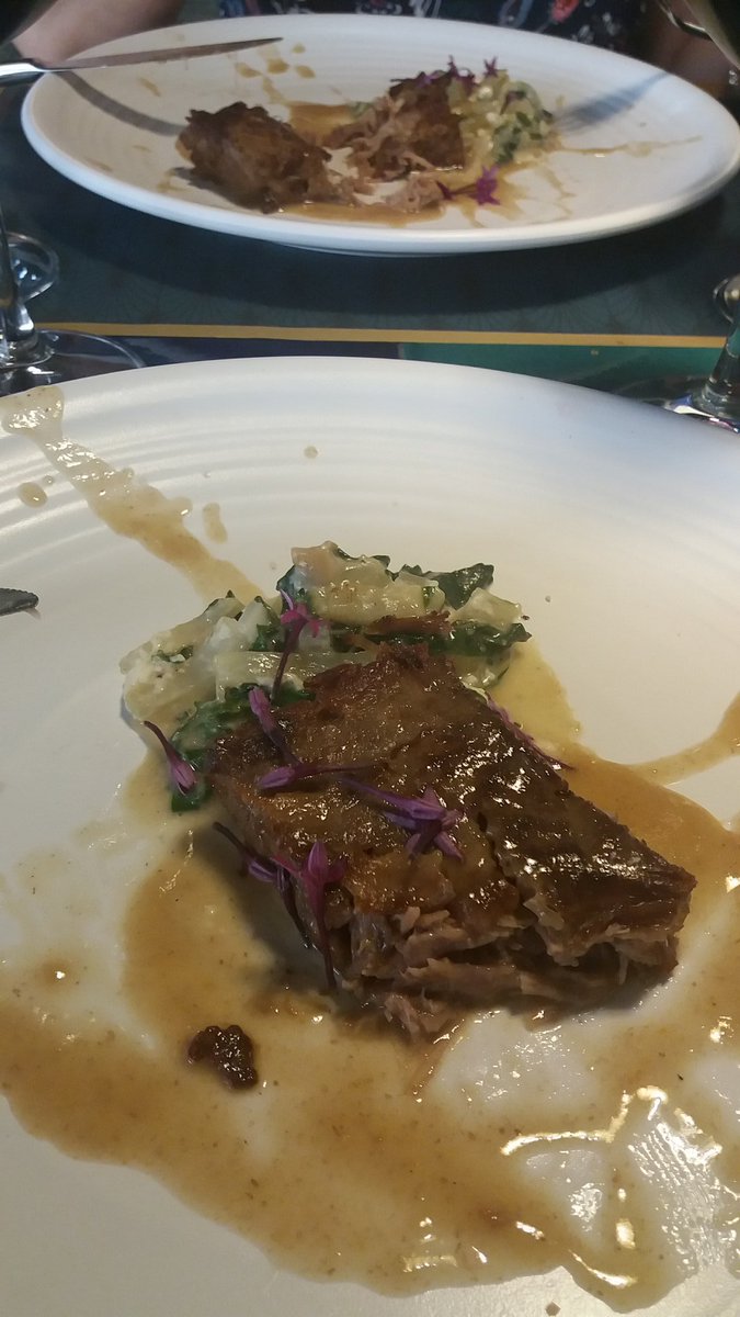 comebebeama69's tweet photo. YUBA #Malaga #CocinaHonesta #MenuDegustacion #Maridaje #presentación #Servicio10 #Vinos Platos del #MenuDegustacion Corto 3/4 https://t.co/O4UfLFgCc2