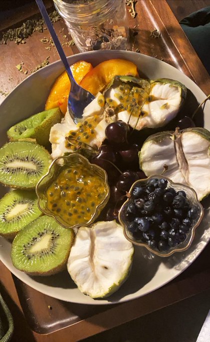 kiwi nectarines soursop cherries blueberries passionfruit wee https://t.co/94dN3WZGue