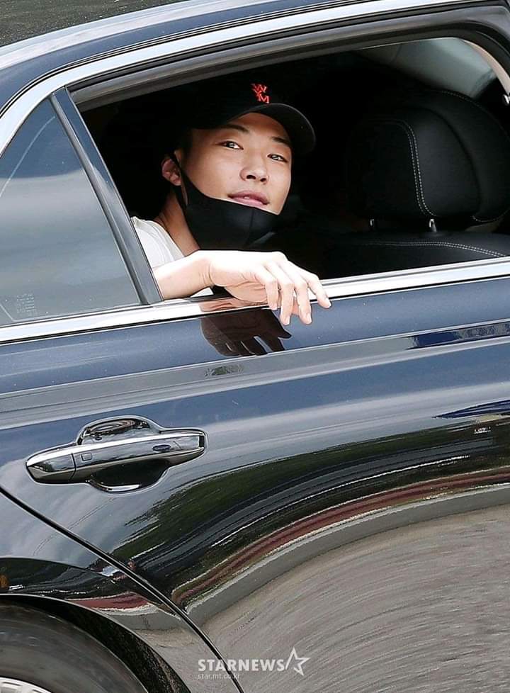 porr_patlnwza55's tweet photo. He was crying..๐ญ๐ญ๐ญ๐ญ๐ญ
I CAN'T!!๐ญ๐ญ๐๐๐
#WooDohwan #KingTheEternalMonarch #UnbreakableSword #LeeMinho https://t.co/WejQSkCGSd