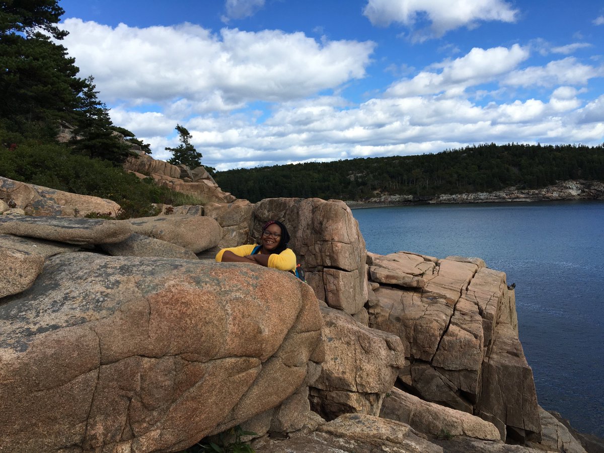 StumpedGrad's tweet image. Good morning it's #BlackBotanistsWeek !! My name is Brandi and I’m a MS science teacher and science curriculum coordinator, originally from Texas, who loves cosplay, anime, and being a foodie. During my undergrad and grad school I studied the conservation of parasitic plants 1/