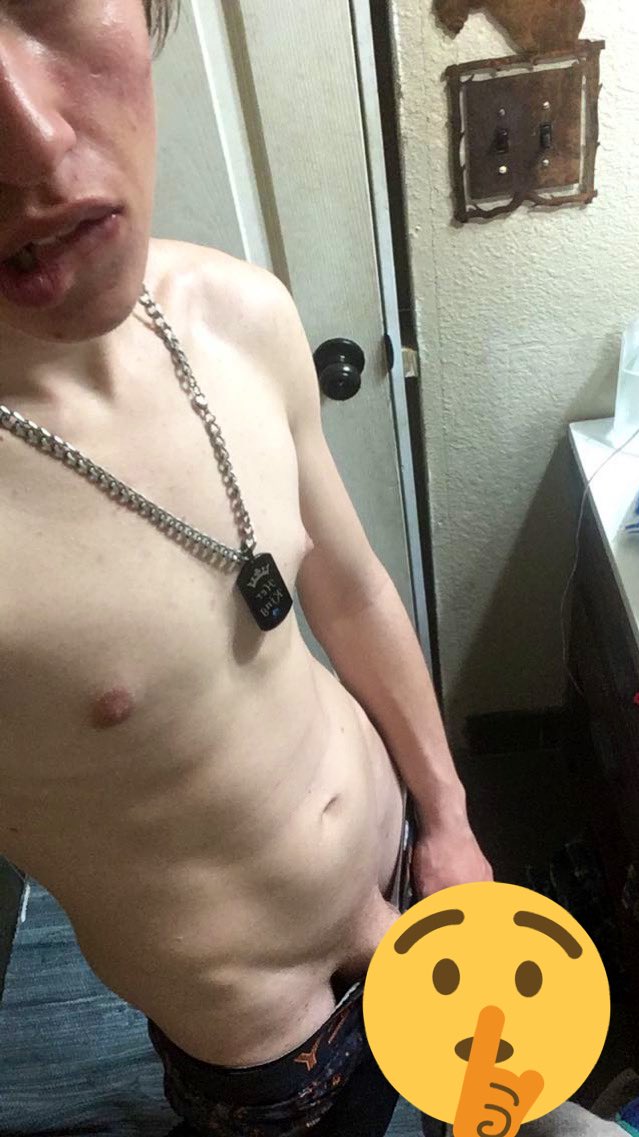 RyanCruzXXX's tweet photo. See the full photo and a few others on my #onlyfans #gay #bi #LGBT #nsfw #bigcock #bigdickgang #sundayvibes #SundayFunday https://t.co/6AestybPyn