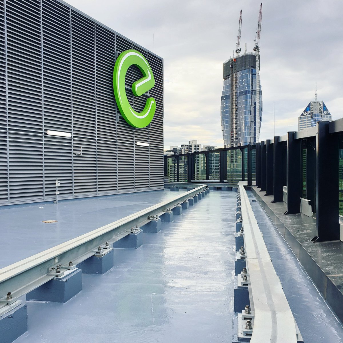 SynergyAccessAU's tweet photo. Excited to show off our completed #BMU track at @LendleaseGroup’s #MelbourneQuarter 🙌🏻 Our team have done an exceptional job with the cast in fabrication and install of the track for @XSPlatforms. 
#2mq #melbourne #construction #bmutrack #safeaccess #facadeaccess #heightsafety https://t.co/BRxzNvTVIP